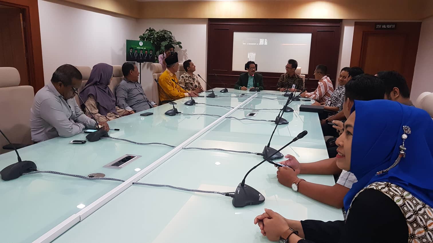 Gambar Hari Pelanggan Nasional PT Telkom Kunjungi UIN Alauddin Makassar